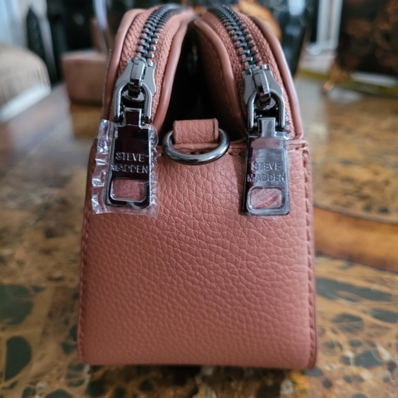 🚨🚨LOW START!!!!🚨🚨Steve Madden brown crossbody camera bag - Picture 5 of 8